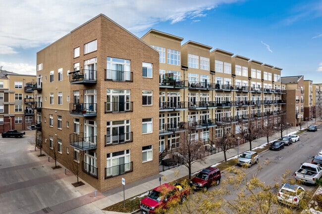 Building Photo - Lofts at Belmar Square