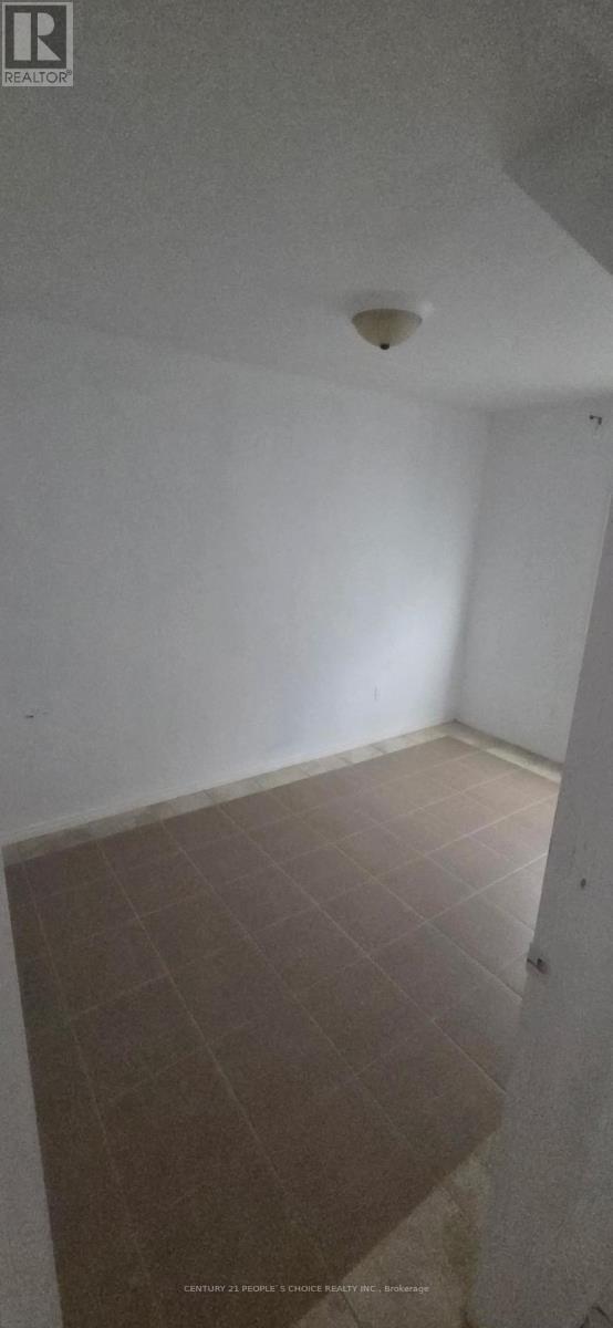 Photo du bâtiment - 3784 Sinnicks Ave