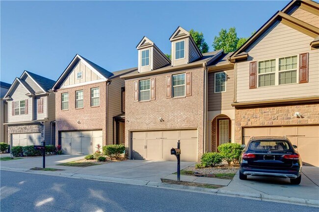 Building Photo - 3290 Hallmark Ln NE