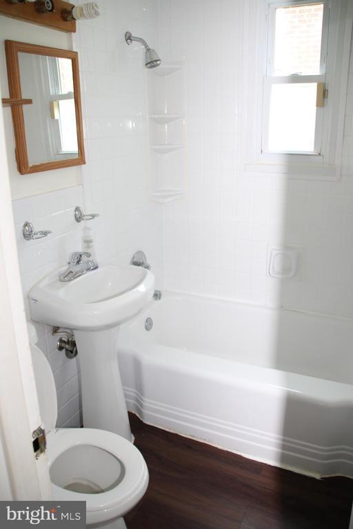 Building Photo - 12010 Ashley Dr