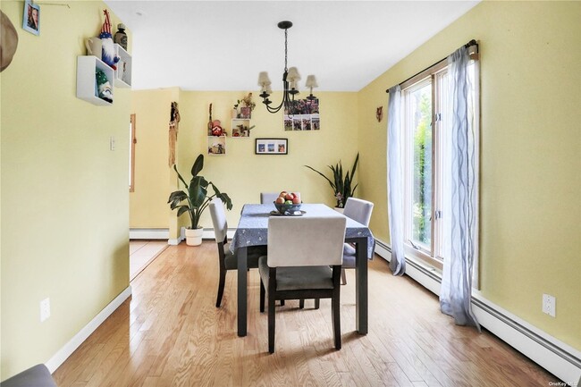 Building Photo - 2 Autumn Dr