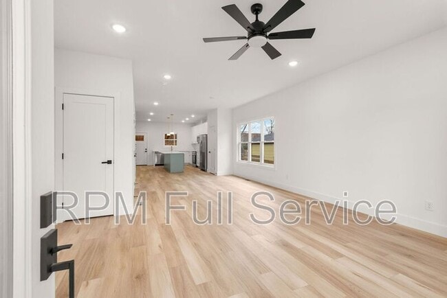 Photo - 1715 Heiman St House