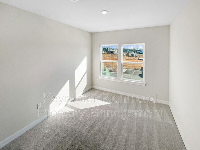 Building Photo - 3900 Maze Runner Dr