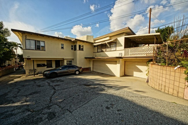 Building Photo - 439 S New Ave
