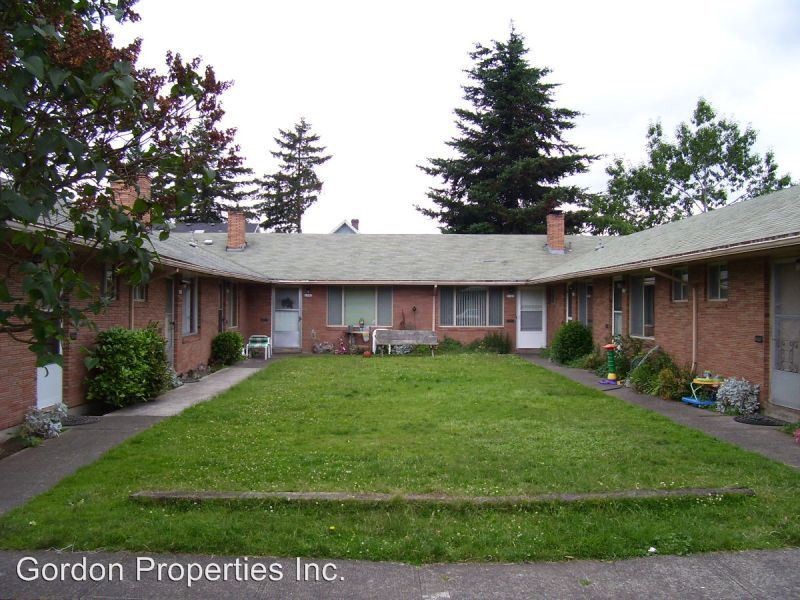 Primary Photo - 1177-1177 NE 65th Ave
