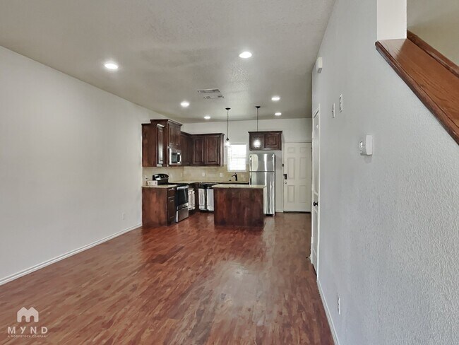 Foto del edificio - 626 Picnic Ct