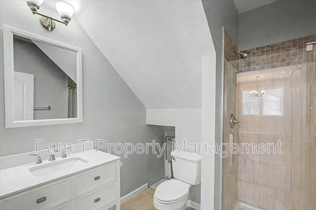 Building Photo - 1202 E 37th St