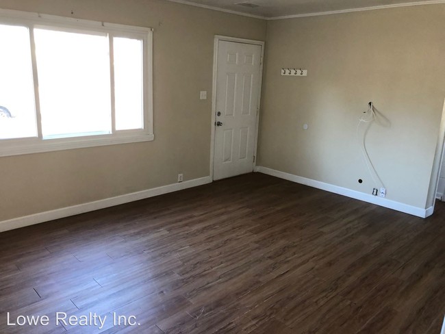 Building Photo - 3 br, 1 bath House - 2208 Herbert Avenue