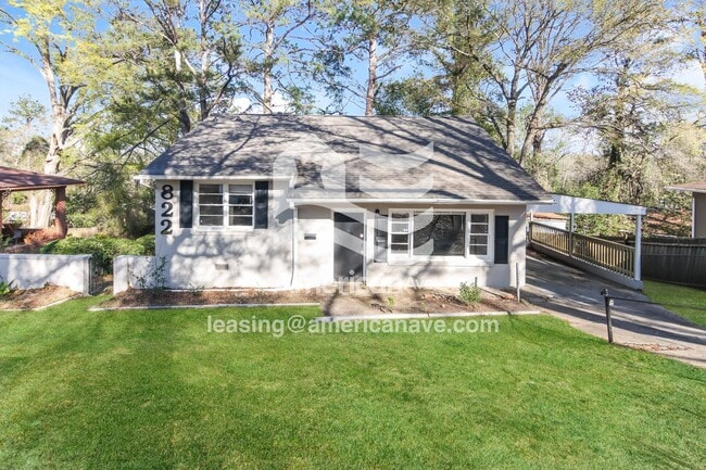 Building Photo - 822 33rd Ave