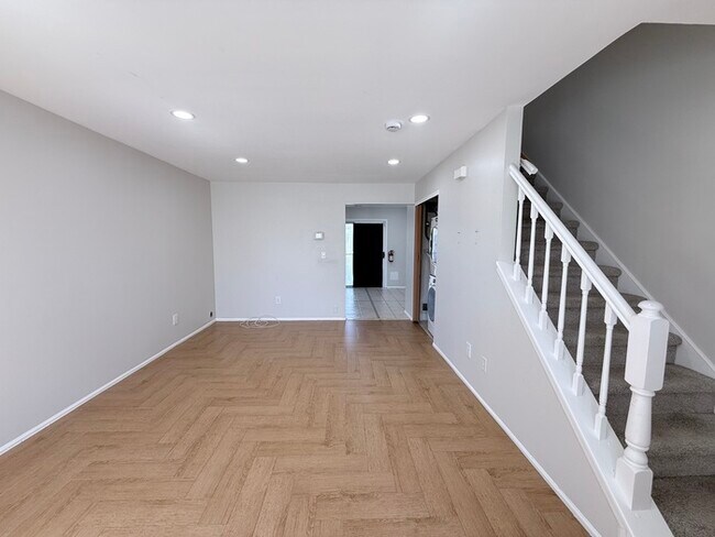 Foto del edificio - 171 Scobee Ln