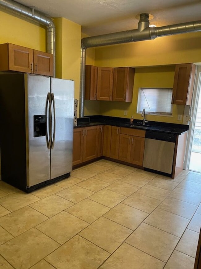 Building Photo - Cozy Home - Lawrenceville