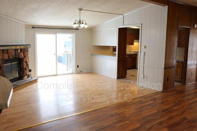 Building Photo - 126 Stanton St