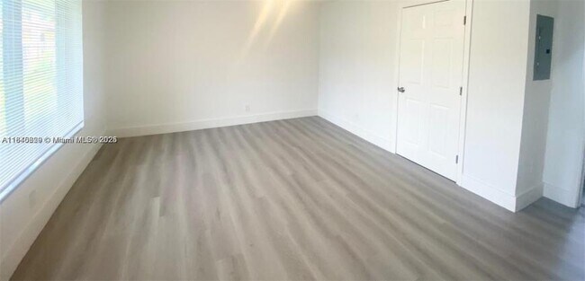 Foto del edificio - 2 bedroom in Hallandale FL 33009