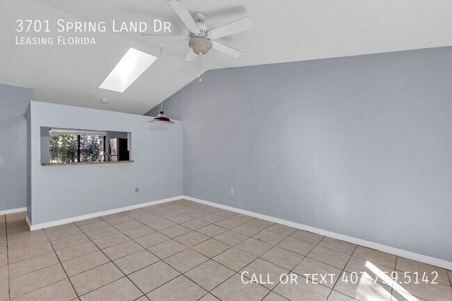 Foto del edificio - 3701 Spring Land Dr
