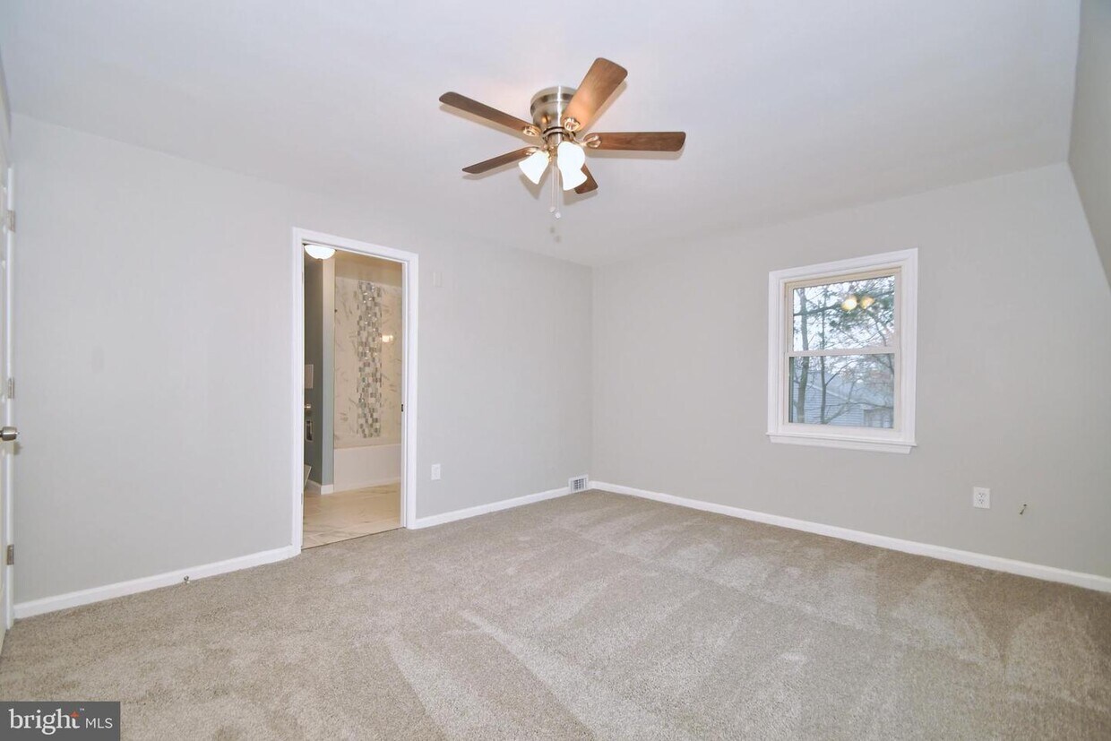 Foto principal - 362 Carter St