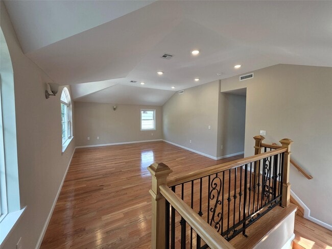 Building Photo - 257-16-257145 145th Ave