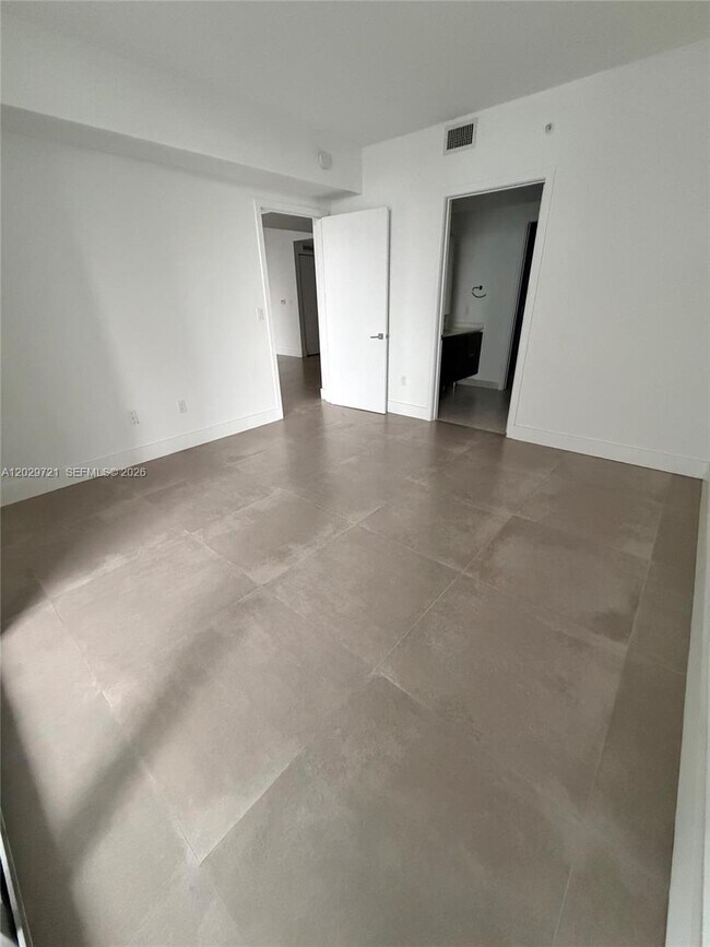 Foto del edificio - 488 NE 18th St