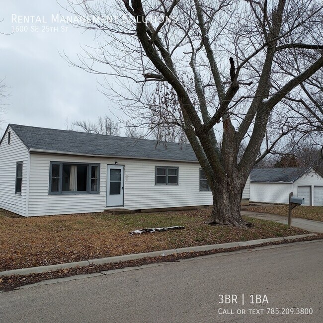 Building Photo - 1600 SE 25th St- 3 BED/1 BATH