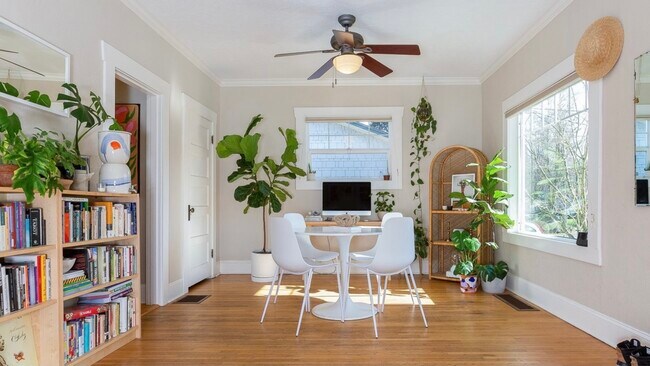 Foto del edificio - 4631 SE Clinton St