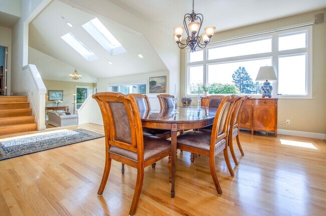Building Photo - Fabulous Mill Valley Home