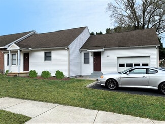 Building Photo - 207 Honeysuckle Dr