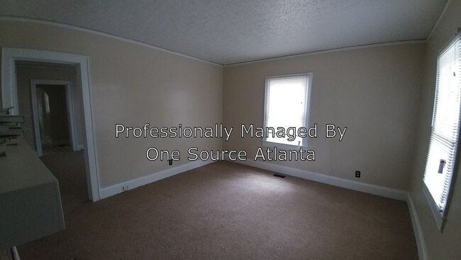 Building Photo - 1364 Carnegie Ave