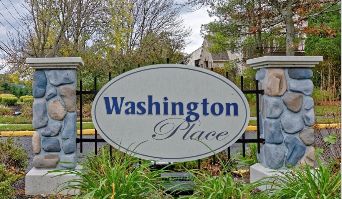 Photo - 2 Harrogate Ct (Washington Township, NJ)