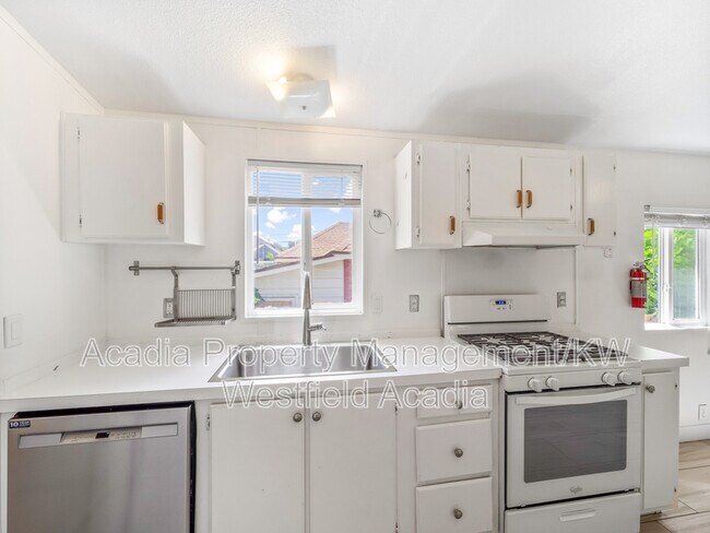 Foto del edificio - 642 S Harmony Ct
