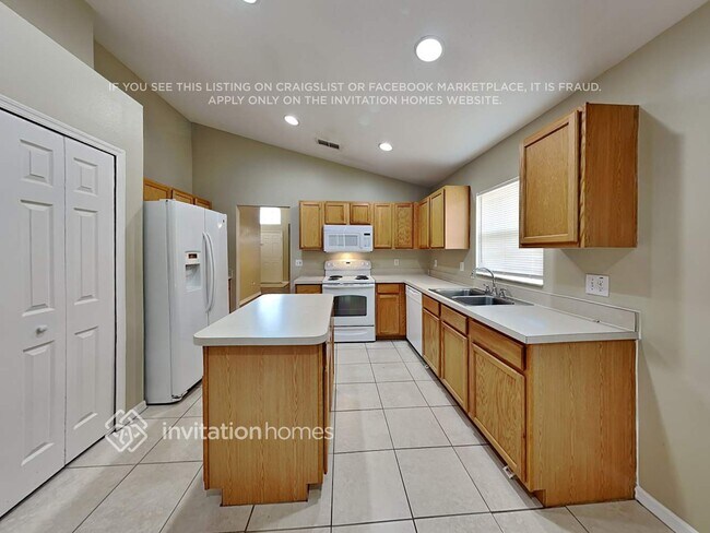 Foto del edificio - 3042 Eagle Crossing Dr