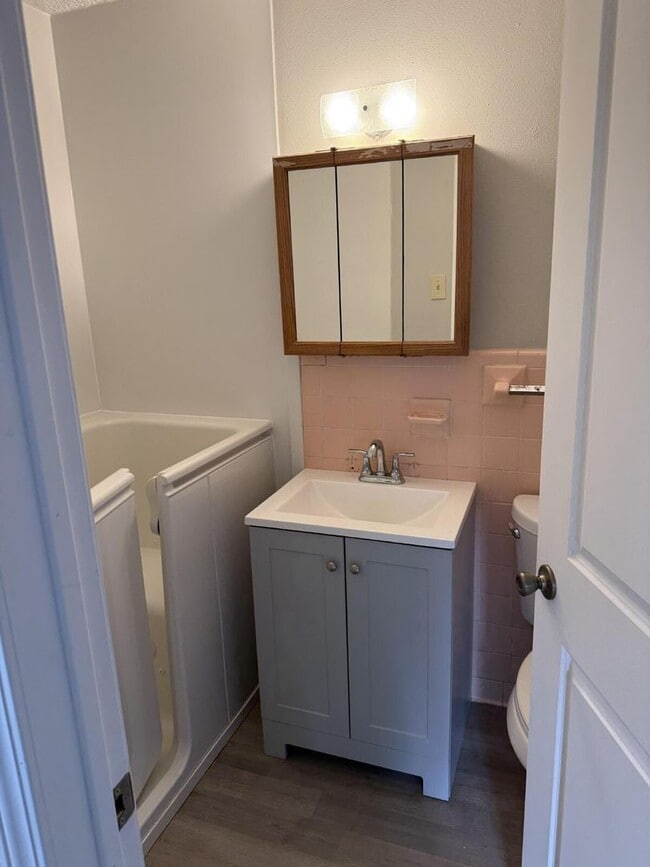 Building Photo - "Charming 4-Bedroom with 2 Baths in Topeka...