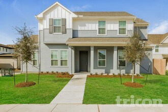 Building Photo - 4932 San Fabiano Ct