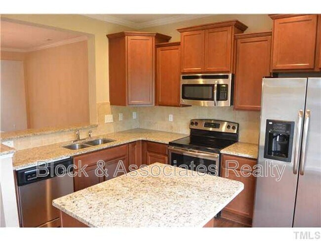 Building Photo - 5009 Lalex Ln