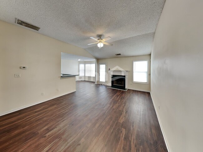 Building Photo - 128 Rendition Dr