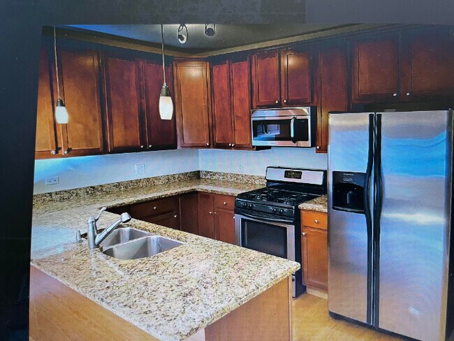 Foto del edificio - 5033 N Springfield Ave