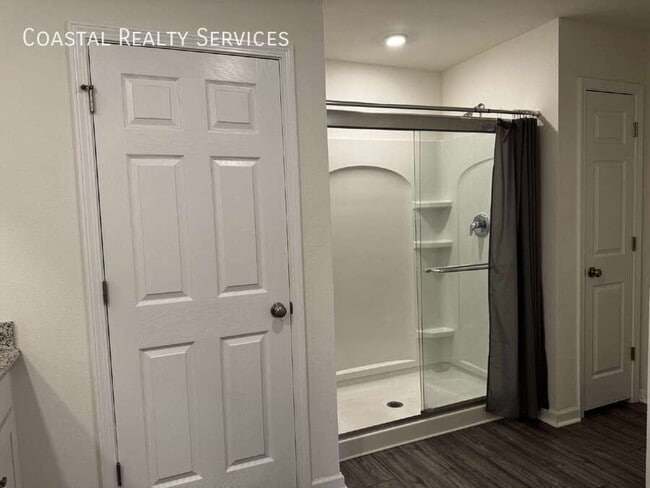 Building Photo - 146 Old Canoe Ln