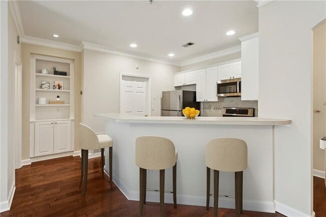 Foto del edificio - 2400 Cumberland Pkwy SE