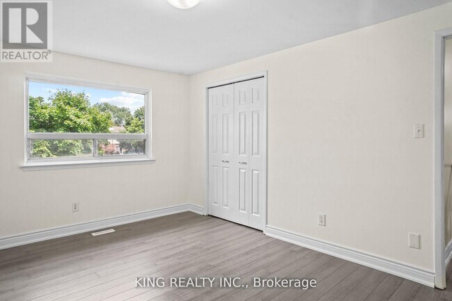 Photo du bâtiment - 16 Wimbledon Ct