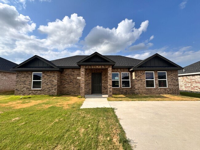 Foto del edificio - Brand-New 3 Bed, 2 Bath Home on Sweet Pea Lane, Madill, OK