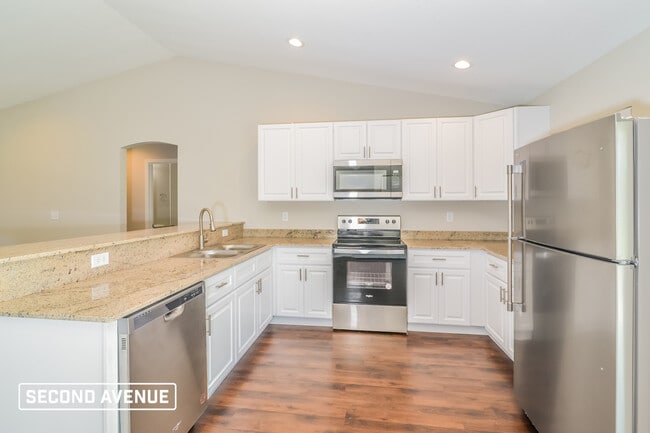 Building Photo - 3085 SW 137th Loop