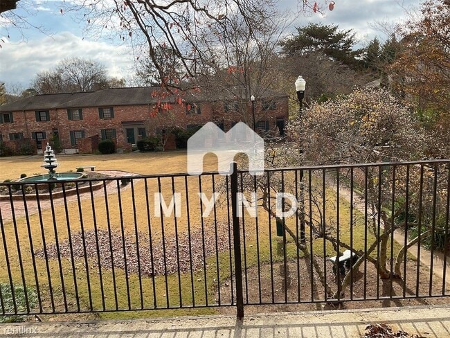 Building Photo - 2 br, 1.5 bath House - 3125 Colonial Way u...