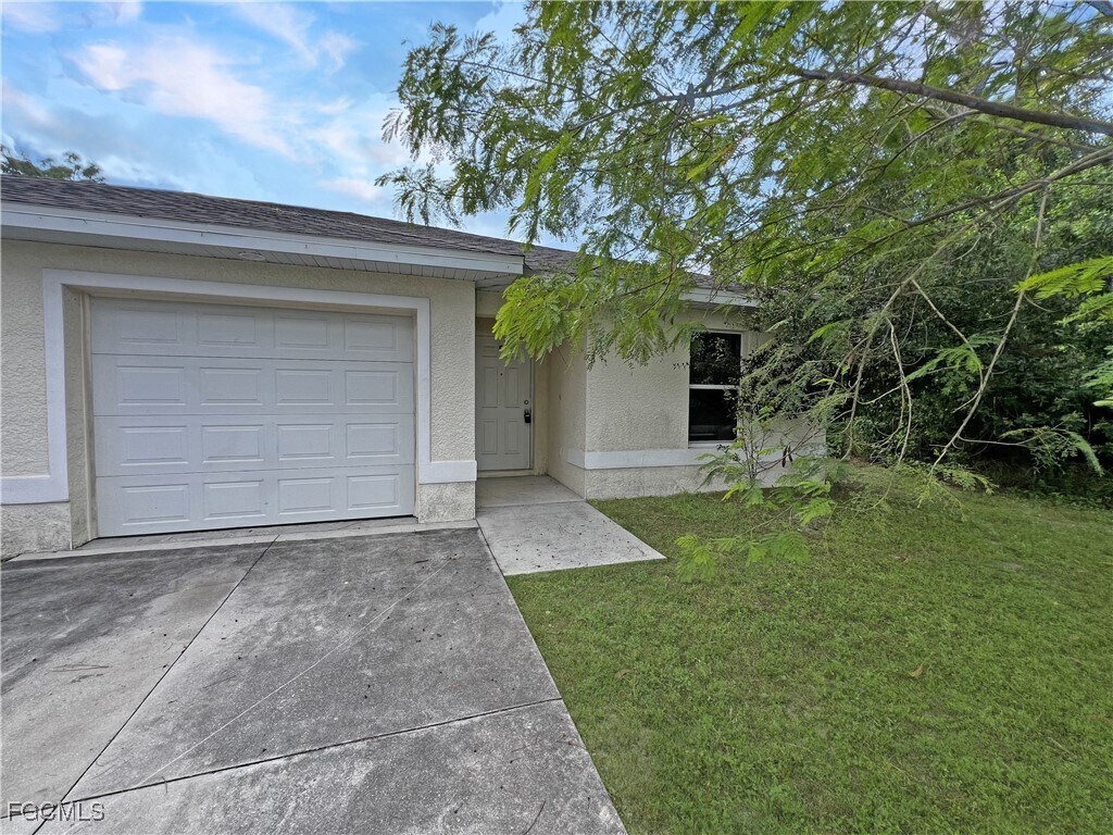 Foto principal - 4987 28th St SW