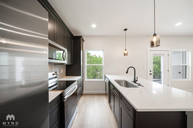 Foto del edificio - 247 Princeton Ave