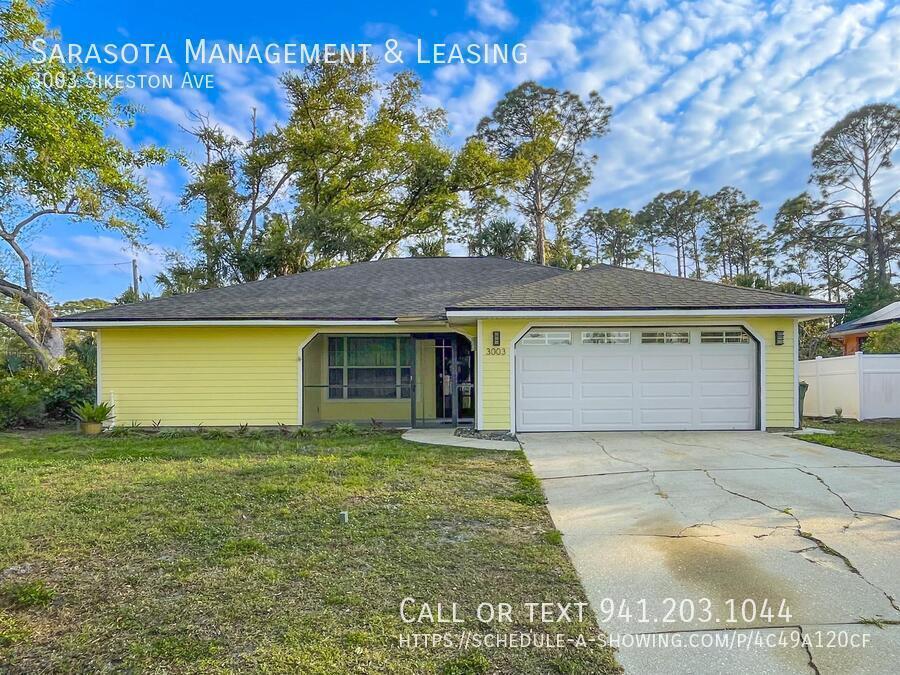 Foto principal - 2 Bed 2 Bath Home on Large Half Acre Lot!