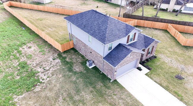 Building Photo - 399 Magnolia Ln