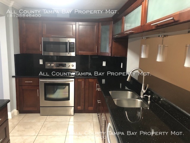 Primary Photo - 3417 W Kirby St