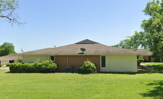 Foto del edificio - 920 E Sumpter St