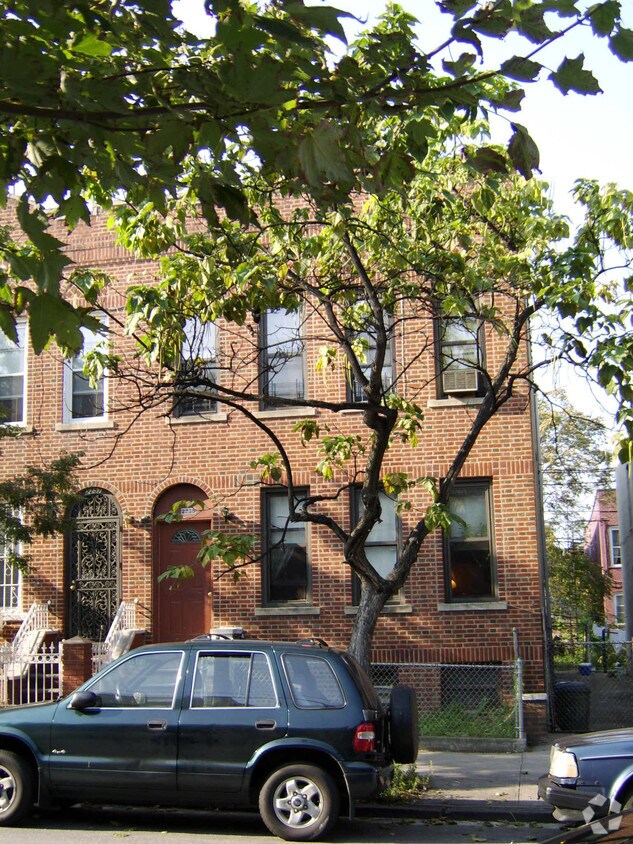 Foto principal - 2259 Newbold Ave
