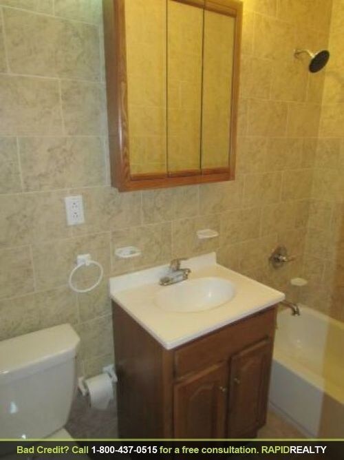 Foto del edificio - 1854 Woodbine St