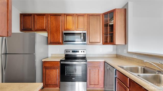 Building Photo - 9855 Hyde Glen Ct