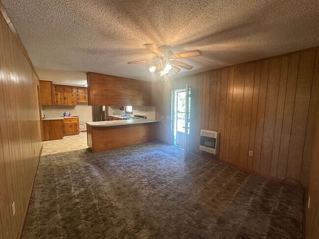 Foto del edificio - Charming 3-Bedroom, 2-Bath Home in Peaceful Ohatchee Setting